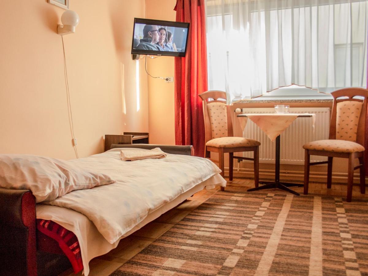 Hotel Zajazd Zacisze Rymanów-Zdrój Esterno foto